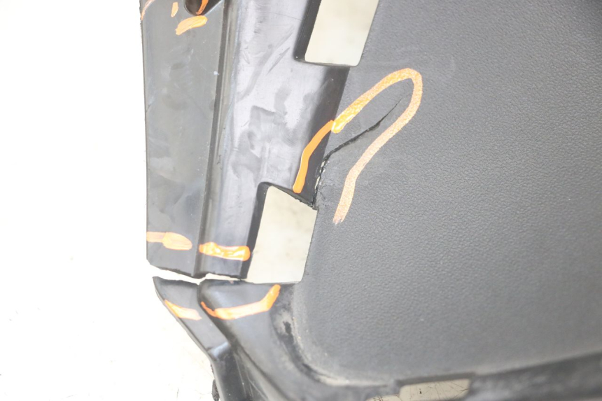 photo de PARTE INTERNA DA FRENTE YAMAHA XMAX X-MAX ABS 125 (2017 - 2020) - Peça verificada
