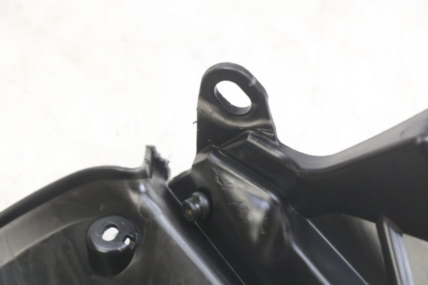 photo de PARTE INTERNA DA FRENTE YAMAHA X-MAX XMAX 125 (2010 - 2013) - Zoom do estado de desgaste