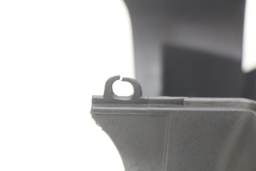 photo de PARTE INTERNA DA FRENTE PIAGGIO X7 125 (2007 - 2013) - Zoom do estado de desgaste