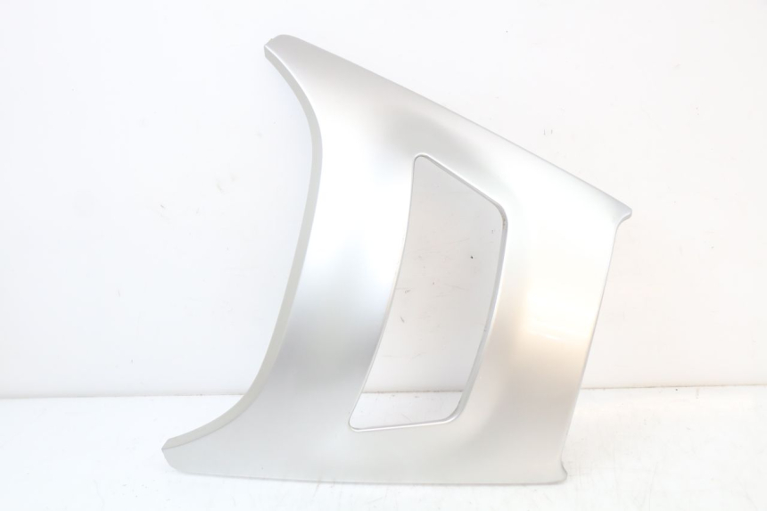 photo de PARTE FRONTAL SUPERIOR BMW C1 125 (2000 - 2003) - Zoom do estado de desgaste