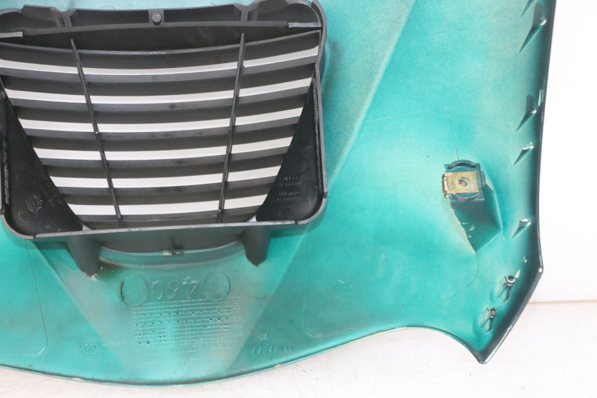 photo de PARTE FRONTAL SUPERIOR PEUGEOT ELYSEO 125 (1999 - 2004) - Ampliação técnica