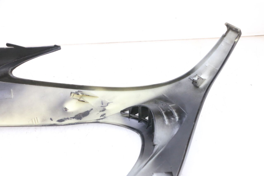 photo de PARTE FRONTAL SUPERIOR JM MOTORS GTS 125 (2015 - 2019) - Pontos de fixação