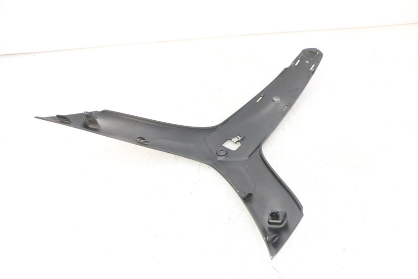 photo de PARTE FRONTAL SUPERIOR PIAGGIO IE MP3 YOURBAN 300 (2011 - 2016) - Zoom do estado de desgaste