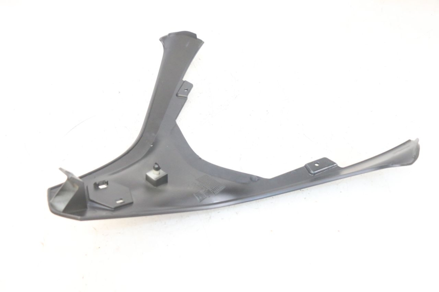 photo de PARTE FRONTAL SUPERIOR PIAGGIO MP3 HPE 300 (2019 - 2026) - Zoom do estado de desgaste