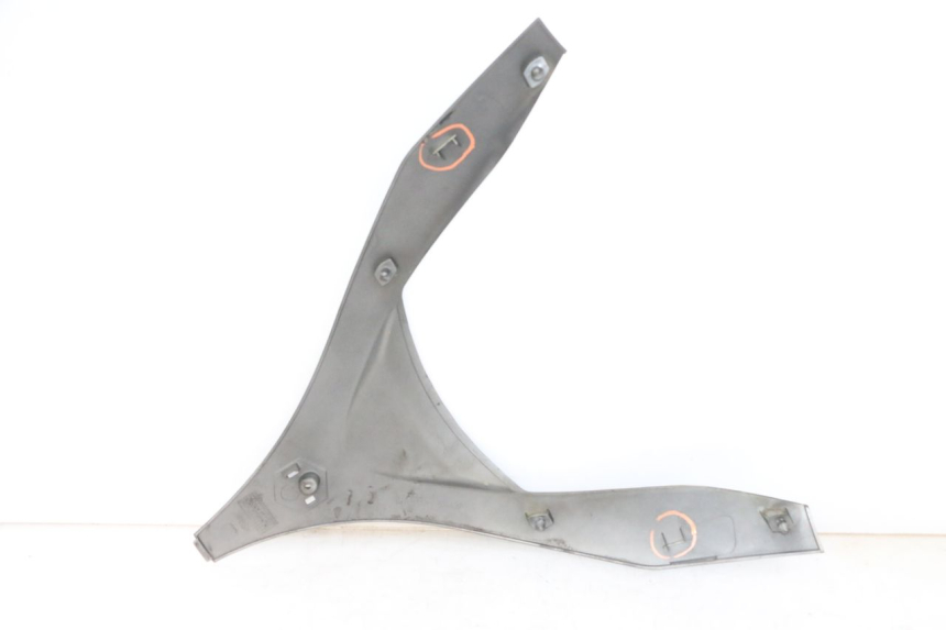 photo de PARTE FRONTAL SUPERIOR PIAGGIO MP3 LT 400 (2007 - 2012) - Pontos de fixação