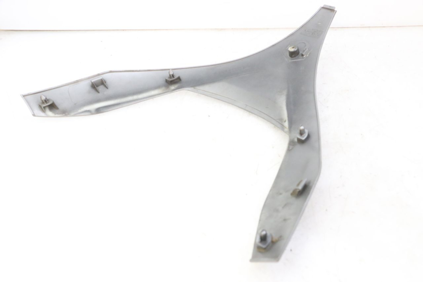 photo de PARTE FRONTAL SUPERIOR PIAGGIO MP3 LT 300 (2010 - 2016) - Detalhe da peça