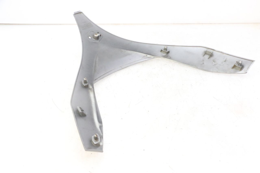 photo de PARTE FRONTAL SUPERIOR PIAGGIO MP3 LT 300 (2010 - 2016) - Zoom do estado de desgaste