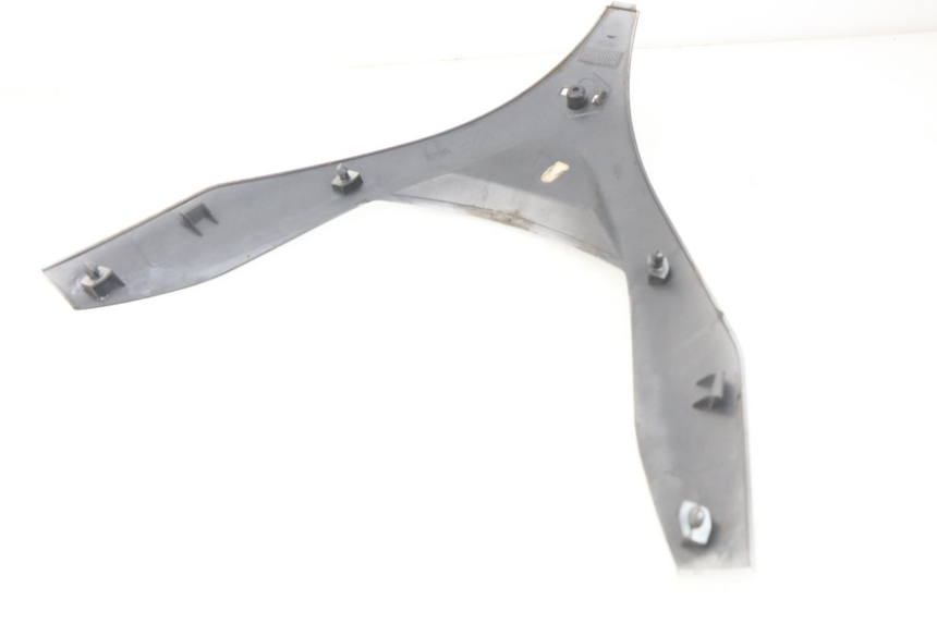 photo de PARTE FRONTAL SUPERIOR PIAGGIO MP3 125 (2006 - 2014) - Pontos de fixação