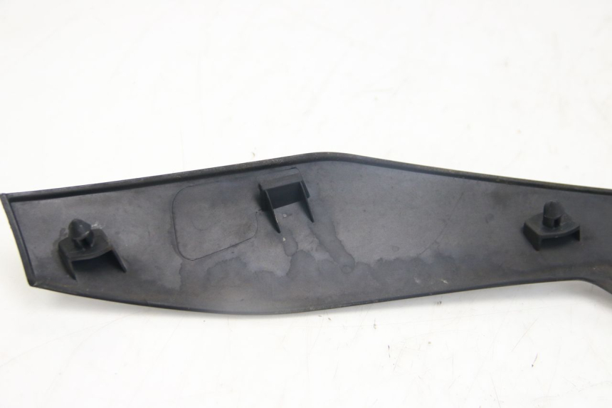 photo de PARTE FRONTAL SUPERIOR PIAGGIO MP3 125 (2006 - 2014) - Marcações e referências