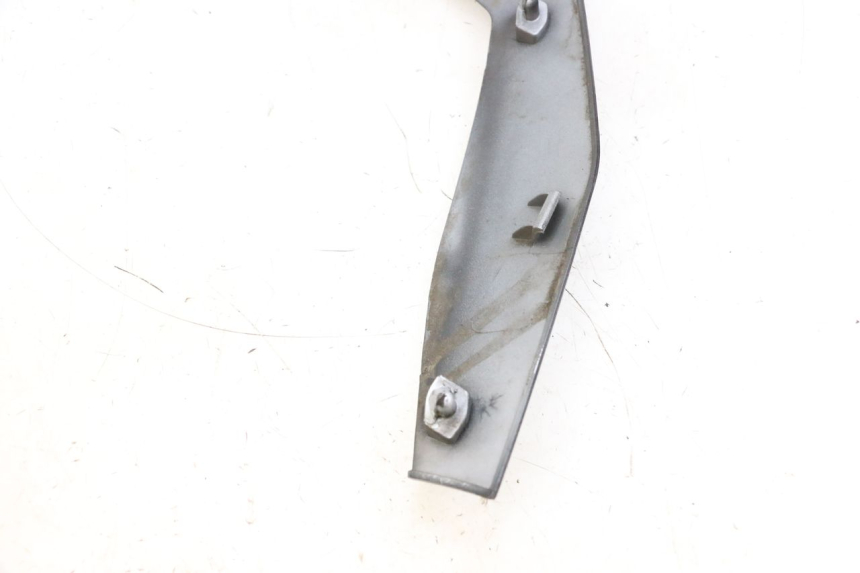 photo de PARTE FRONTAL SUPERIOR PIAGGIO MP3 125 (2006 - 2014) - Detalhe da peça