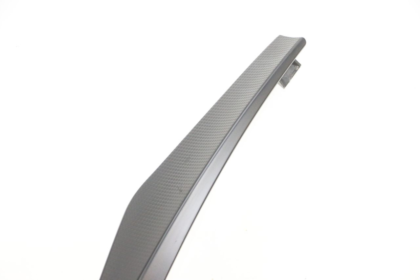 photo de PARTE FRONTAL SUPERIOR PIAGGIO MP3 500 (2016 - 2018) - Vista de perto