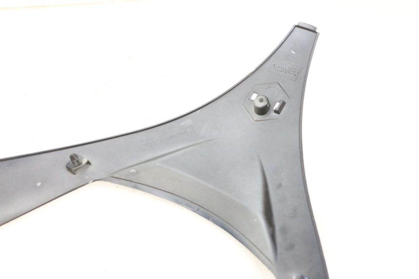 photo de PARTE FRONTAL SUPERIOR PIAGGIO MP3 RL 250 (2006 - 2010) - Ampliação técnica