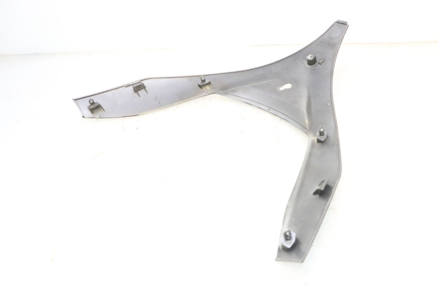 photo de PARTE FRONTAL SUPERIOR PIAGGIO MP3 RL 250 (2006 - 2010) - Detalhe da peça