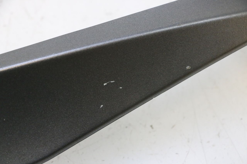 photo de PARTE FRONTAL SUPERIOR PIAGGIO MP3 500 (2016 - 2018) - Detalhe da peça