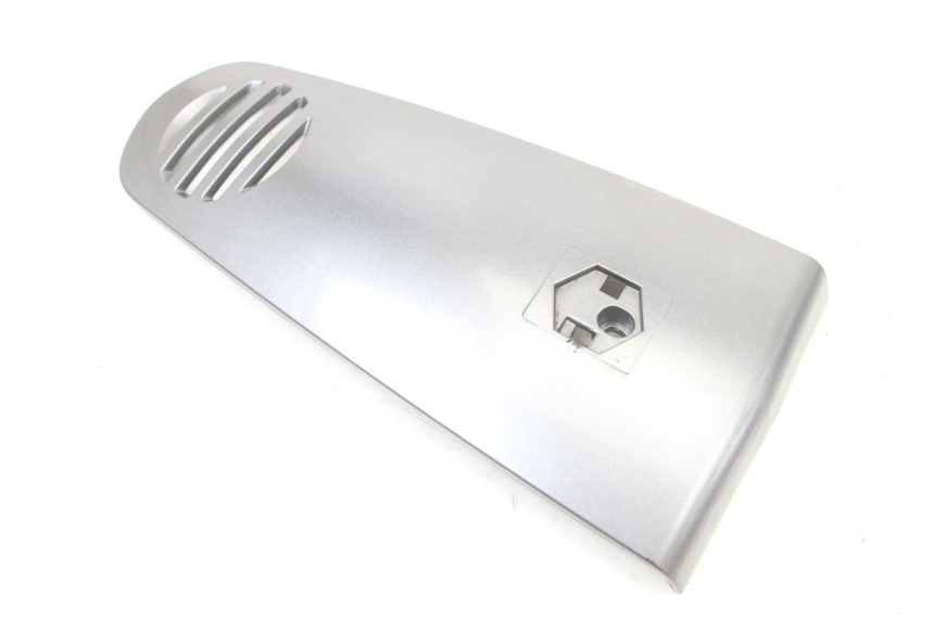 photo de PARTE FRONTAL SUPERIOR PIAGGIO VESPA GRANTURISMO 125 (2003 - 2007) - Detalhe da peça