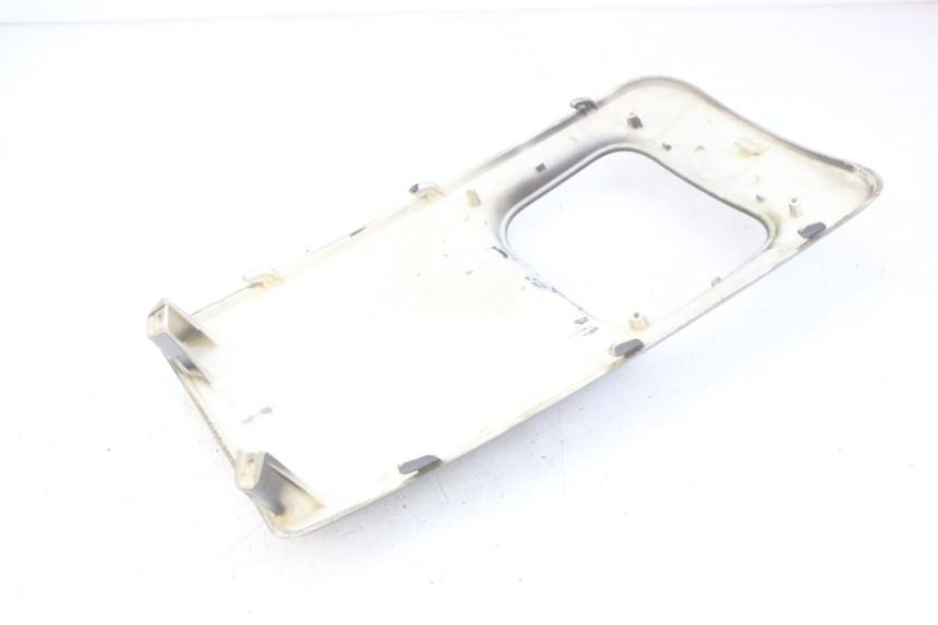 photo de PARTE FRONTAL SUPERIOR LVNENG S5 1 (2019 - 2023) - Detalhe da peça