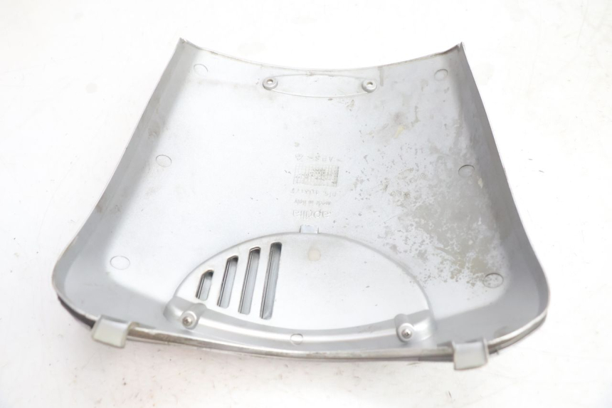 photo de PARTE FRONTAL SUPERIOR APRILIA SCARABEO GT 125 (1999 - 2007) - Estado da superfície