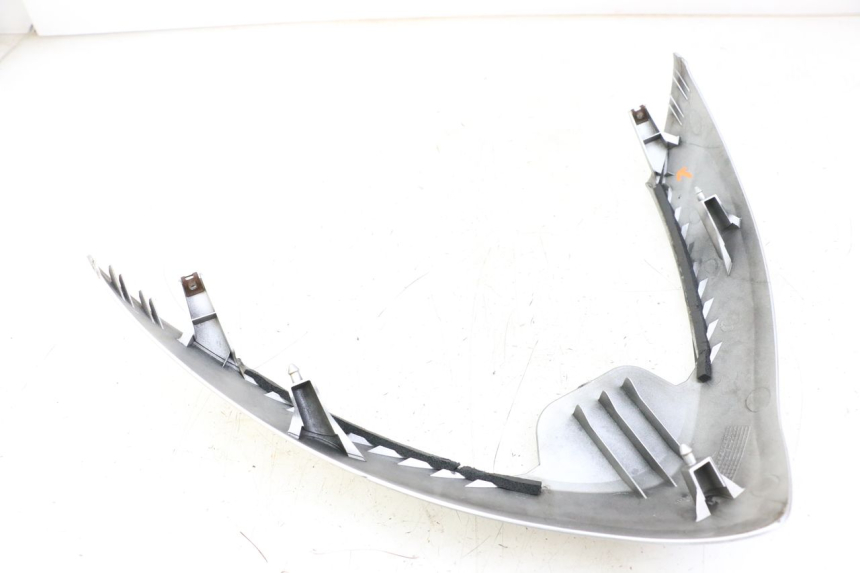 photo de PARTE FRONTAL SUPERIOR SUZUKI BURGMAN 125 (2007 - 2014) - Vista geral