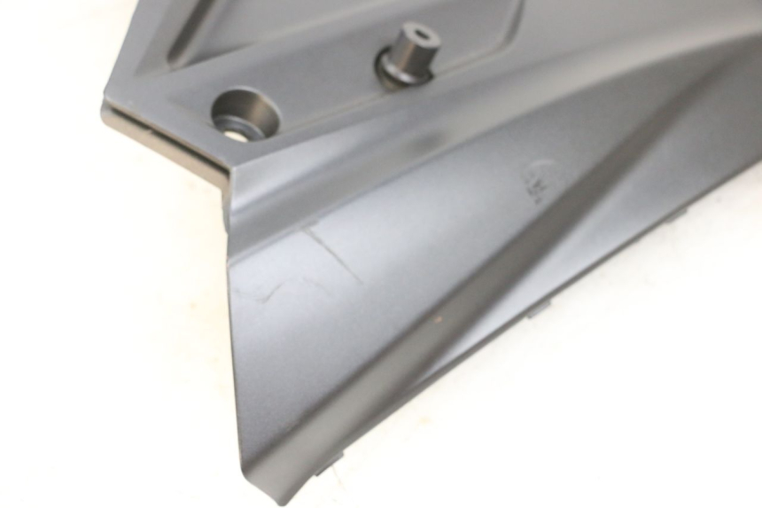photo de PARTE FRONTAL SUPERIOR YAMAHA TRICITY 300 (2020 - 2024) - Pontos de fixação