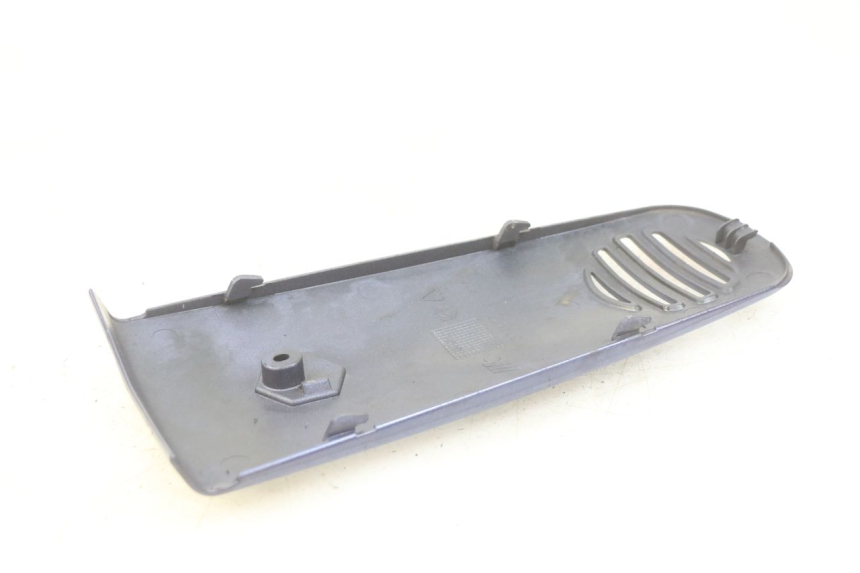 photo de PARTE FRONTAL SUPERIOR PIAGGIO VESPA GRANTURISMO 125 (2003 - 2007) - Detalhe da peça