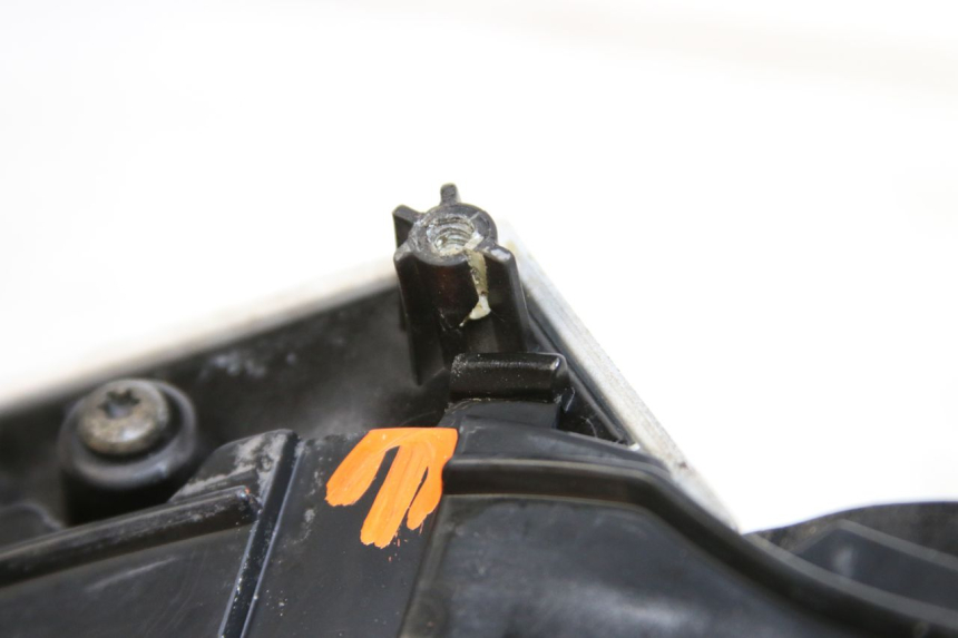 photo de PARTE FRONTAL SUPERIOR PEUGEOT VIVACITY 125 (2010 - 2017) - Zoom do estado de desgaste