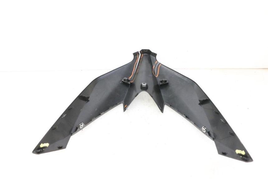 photo de PARTE FRONTAL SUPERIOR YAMAHA XMAX X-MAX 125 (2021 - 2025) - Zoom do estado de desgaste