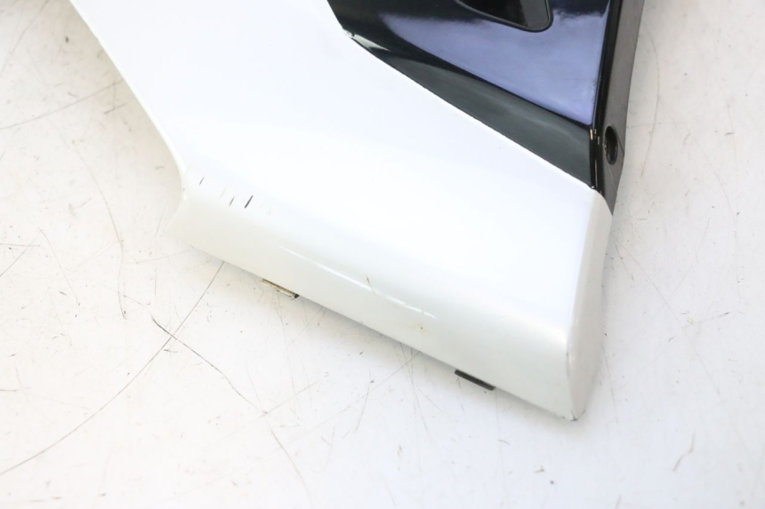 photo de PARTE FRONTAL SUPERIOR YAMAHA XMAX X-MAX 125 (2006 - 2009) - Detalhes característicos