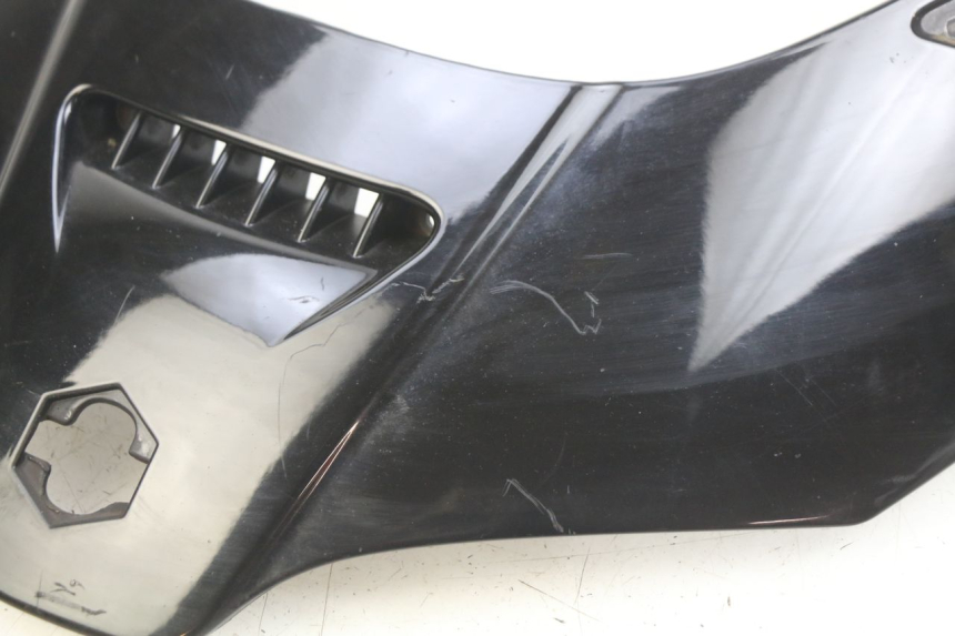 photo de PARTE FRONTAL SUPERIOR PIAGGIO X8 125 (2004 - 2007) - Pontos de fixação