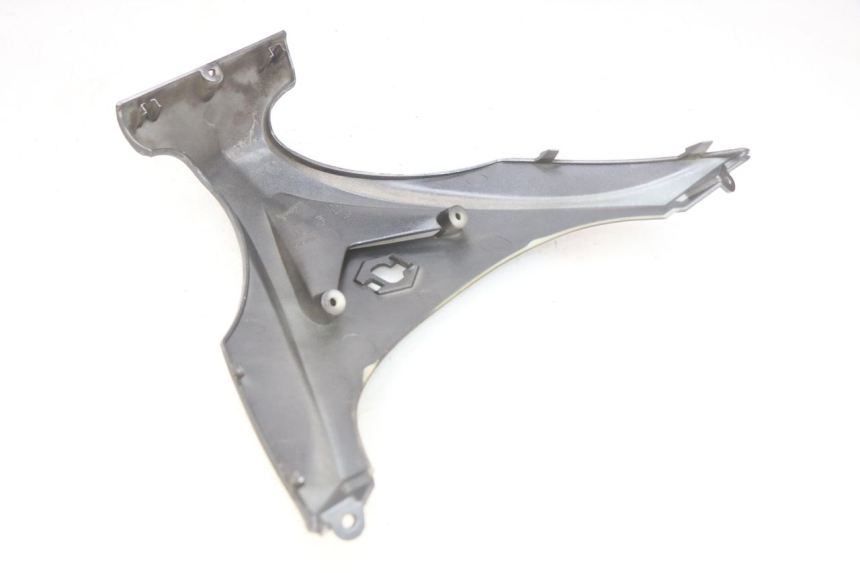 photo de PARTE FRONTAL SUPERIOR PIAGGIO X9 EVOLUTION 250 (2003 - 2007) - Detalhe da peça