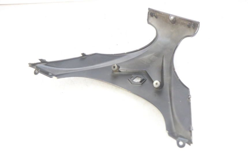 photo de PARTE FRONTAL SUPERIOR PIAGGIO X9 EVOLUTION 125 (2003 - 2007) - Detalhe da peça