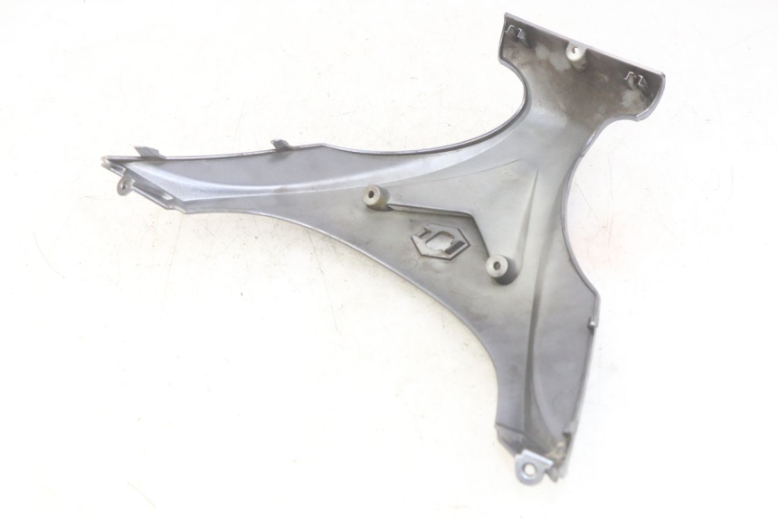 photo de PARTE FRONTAL SUPERIOR PIAGGIO X9 EVOLUTION 250 (2003 - 2007) - Zoom do estado de desgaste