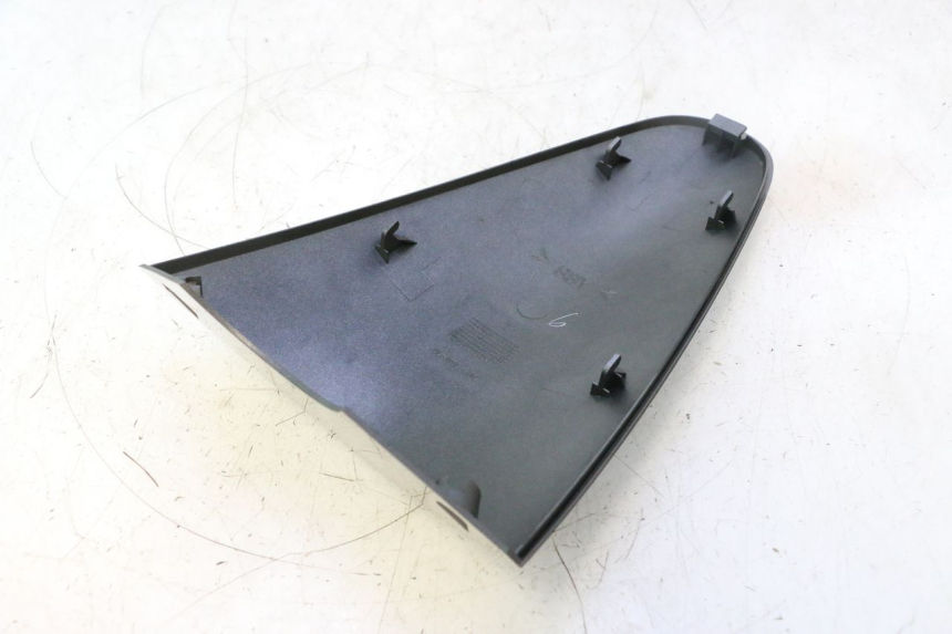 photo de PARTE FRONTAL SUPERIOR YAMAHA YP MAJESTY 125 (2002 - 2006) - Outro ângulo de visão