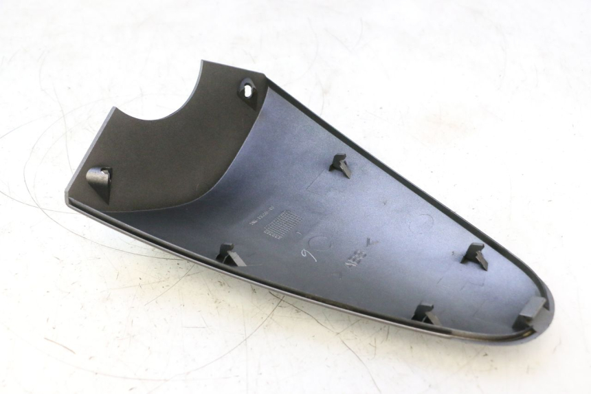 photo de PARTE FRONTAL SUPERIOR YAMAHA YP MAJESTY 125 (2002 - 2006) - Ampliação técnica