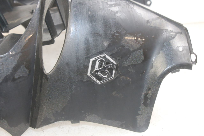 photo de FRENTE PIAGGIO X9 125 (2000 - 2003) - Detalhes característicos
