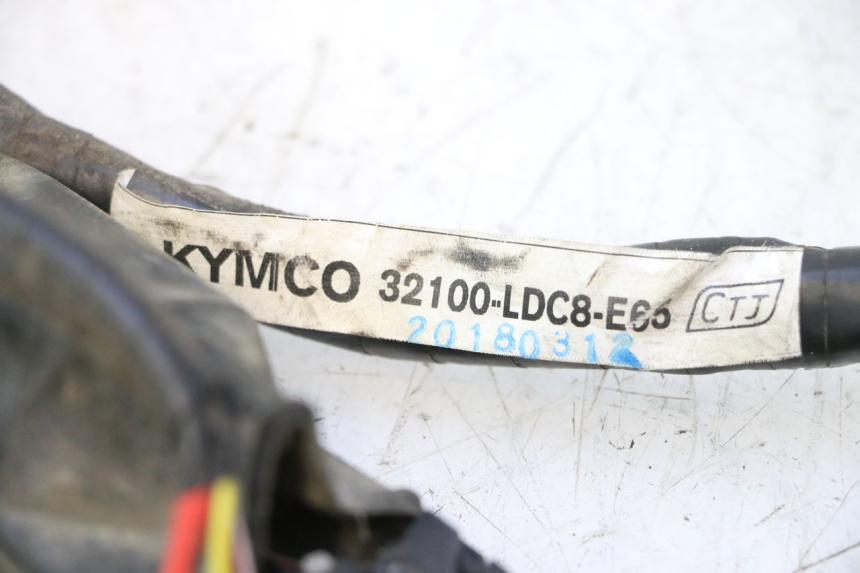 photo de FAIXA DE CABOS KYMCO AGILITY 4T 50 (2018 - 2022) - Pontos de fixação
