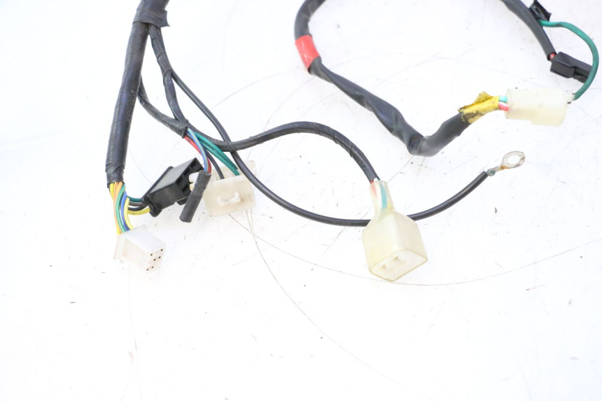 photo de FAIXA DE CABOS KYMCO AGILITY PREMIUM 50 (2007 - 2010) - Pontos de fixação