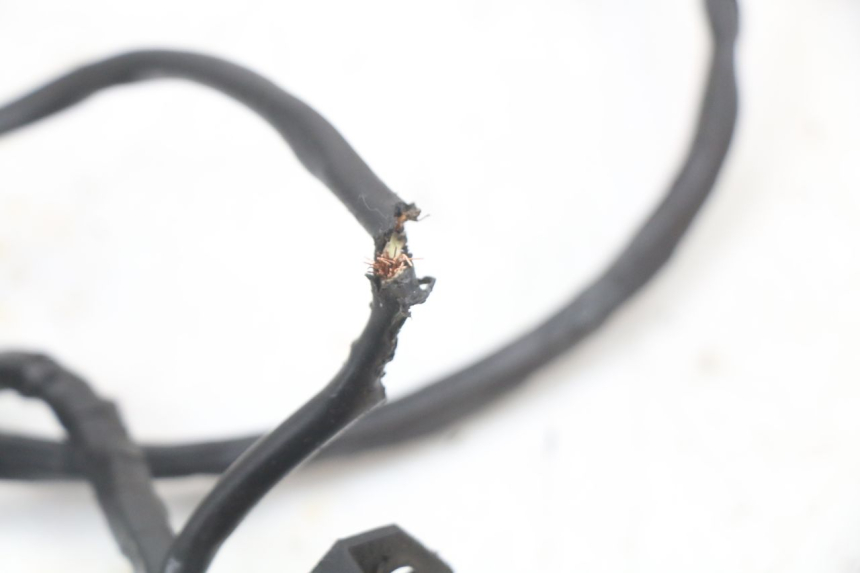 photo de FAIXA DE CABOS KYMCO AGILITY RS 4T 50 (2009 - 2013) - Pontos de fixação