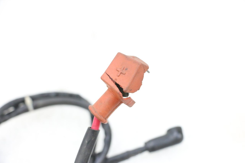 photo de FIO DE BATERIA SUZUKI GSXR GSX-R 1000 (2003 - 2004) - Zoom do estado de desgaste