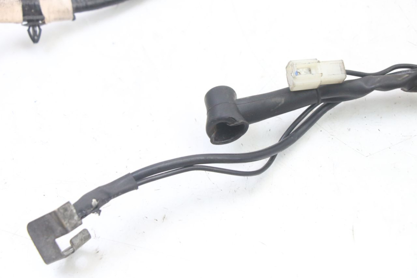 photo de Fiação da bateria YAMAHA X-MAX XMAX 125 (2010 - 2013) - Zoom do estado de desgaste