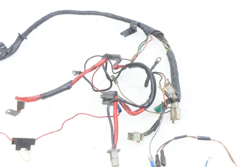 photo de FAIXA DE CABOS MBK BOOSTER SPIRIT 50 (1999 - 2003) - Detalhe da peça
