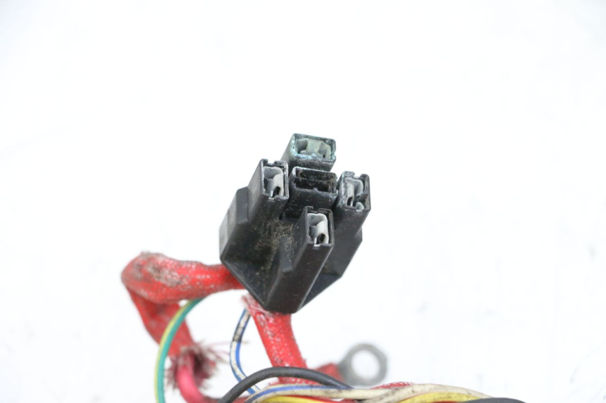 photo de FAIXA DE CABOS MBK BOOSTER SPIRIT 50 (2004 - 2017) - Detalhes característicos