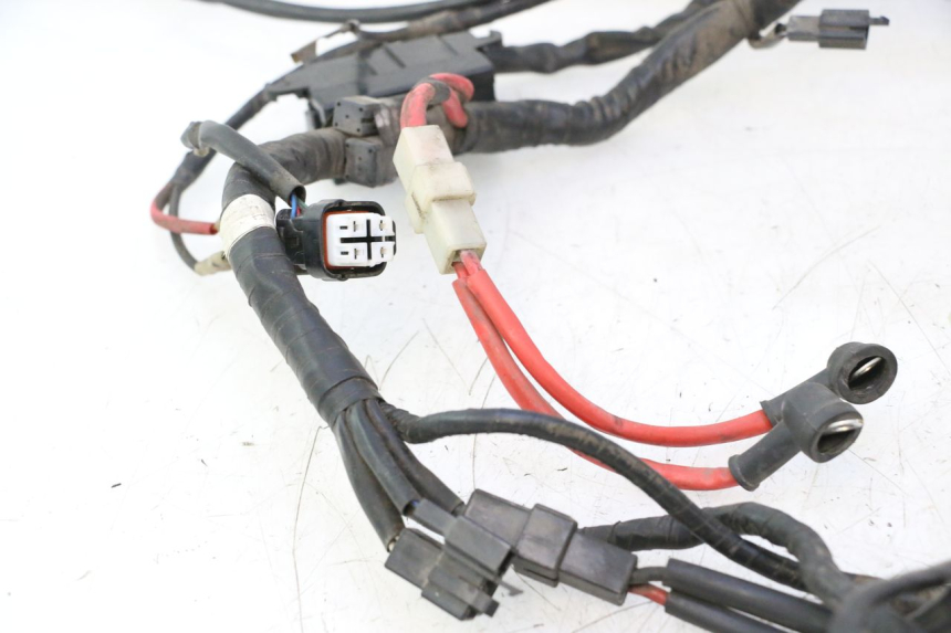 photo de FAIXA DE CABOS YAMAHA BW'S BWS 125 (2010 - 2013) - Detalhes característicos