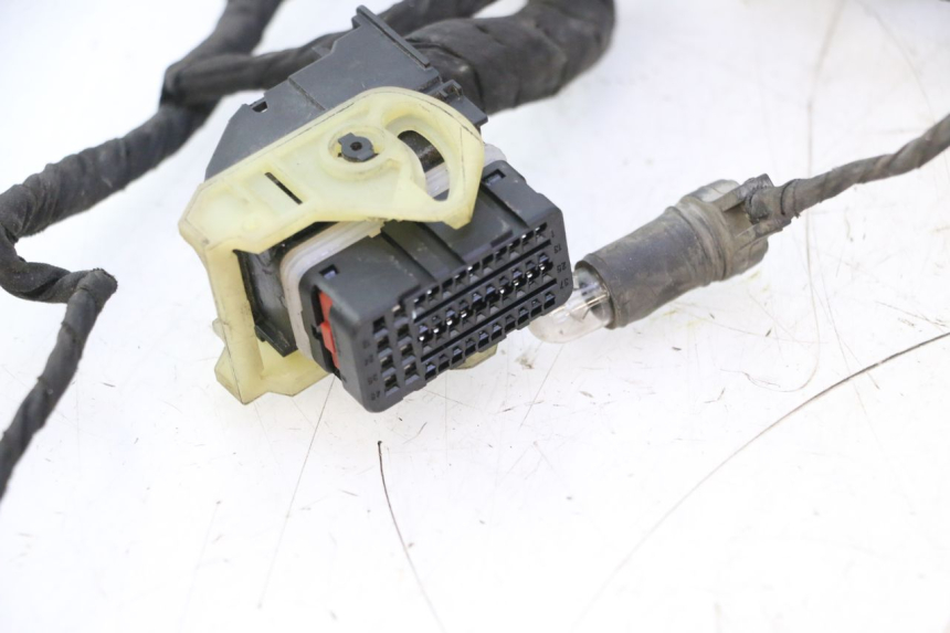 photo de FAIXA DE CABOS BMW C SPORT 650 (2015 - 2021) - Detalhe da peça
