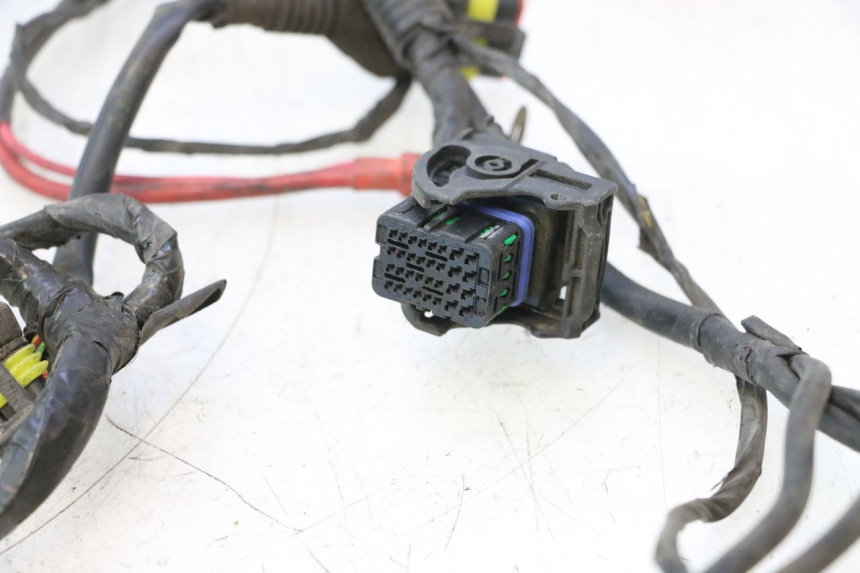photo de FAIXA DE CABOS PEUGEOT CITYSTAR 125 (2011 - 2017) - Estado da superfície