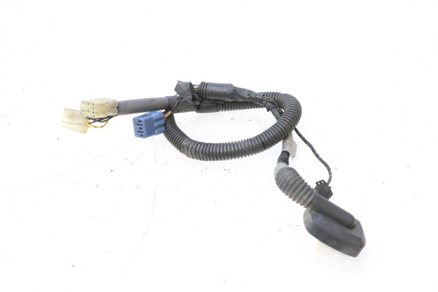 photo de FAIXA DE FIOS DO PAINEL DE INSTRUMENTOS SUZUKI GSR 600 (2005 - 2012) - Detalhe da peça