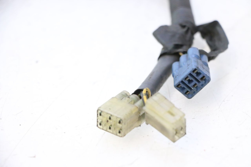 photo de FAIXA DE FIOS DO PAINEL DE INSTRUMENTOS SUZUKI GSR 600 (2005 - 2012) - Ampliação técnica