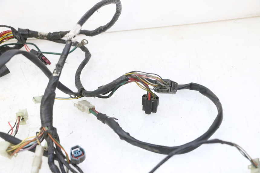 photo de FAIXA DE CABOS PEUGEOT ELYSTAR 50 (2002 - 2014) - Detalhes característicos