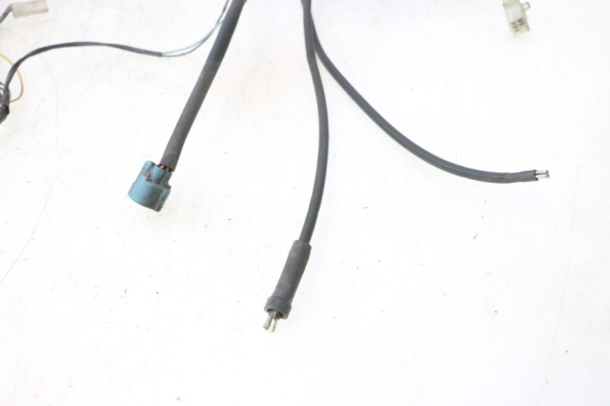 photo de FAIXA DE CABOS PEUGEOT ELYSTAR 50 (2002 - 2014) - Ampliação técnica