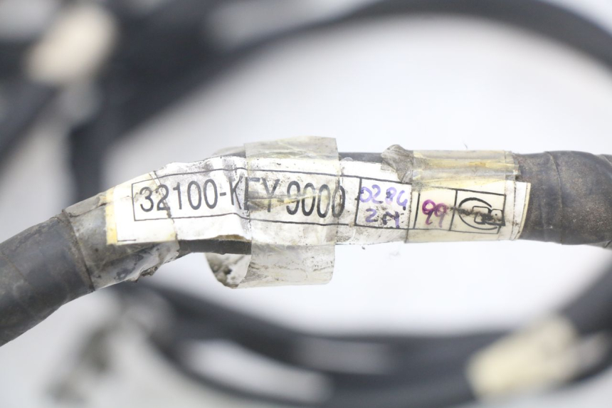 photo de FAIXA DE CABOS HONDA FES PANTHEON 2T 125 (1998 - 2002) - Detalhe da peça