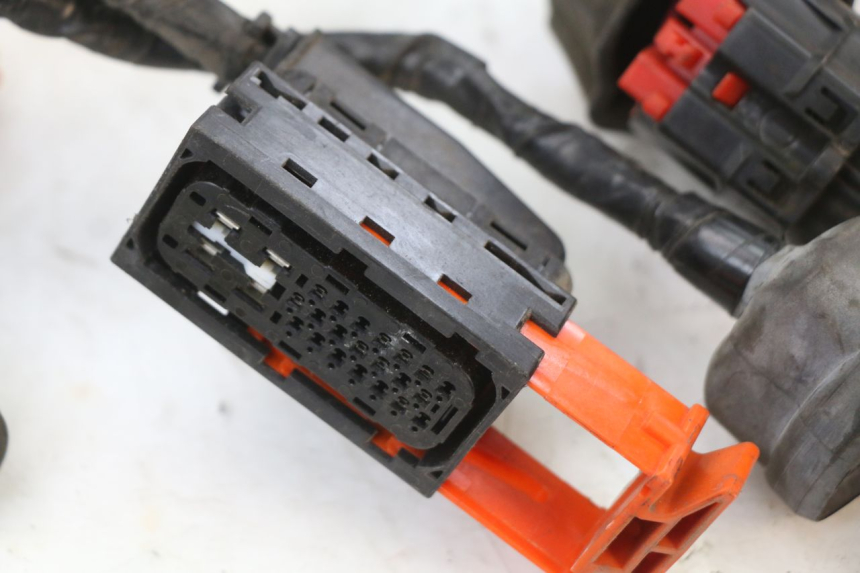 photo de FAIXA DE CABOS HONDA FES S-WING SWING ABS 125 (2007 - 2015) - Zoom de qualidade